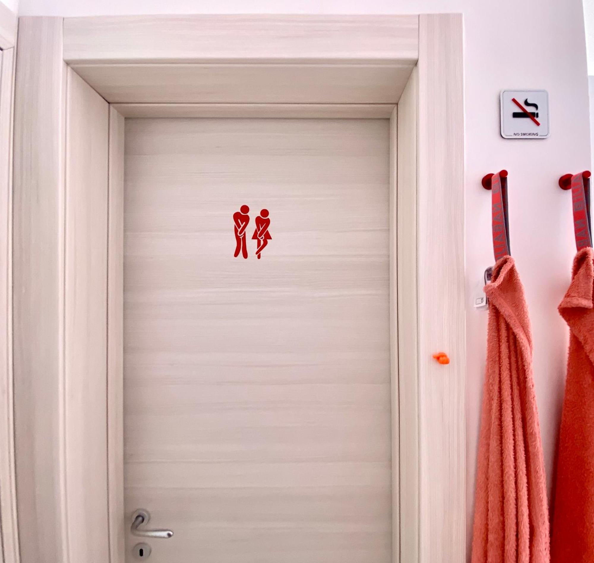 Central Private En-Suite With Balcony In Shared Residence Pietà Esterno foto