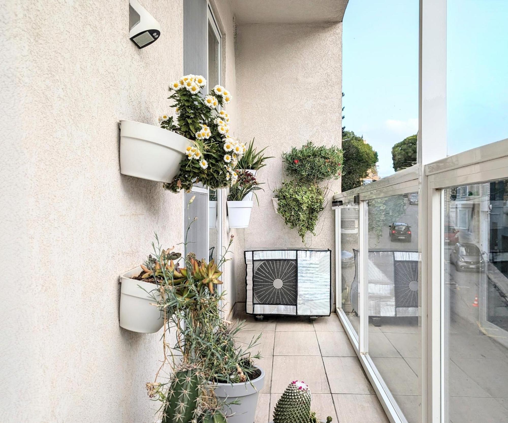 Central Private En-Suite With Balcony In Shared Residence Pietà Esterno foto